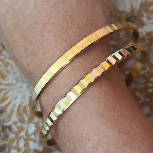 Costume Bangle Set - Picture 8 of 13